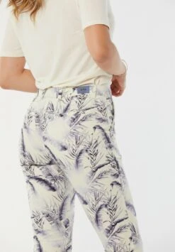 Lee Cooper Jemila - Chino - Marshmallow -Lee Cooper Soldes 4a1354c3883340b5a958fef96b15dbd0