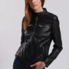 Lee Cooper Leather Jacket With Round Collar And Push Button Closure - - Veste En Cuir - Black 1 Lee Cooper Leather Jacket With Round Collar And Push Button Closure - - Veste En Cuir - Black -Lee Cooper Soldes 4e264ec86ff7483d97acd3916147dc30