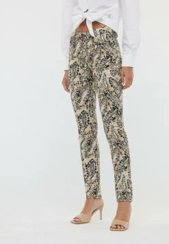 Lee Cooper Jean Slim - Cream -Lee Cooper Soldes 4ef2cc3c7b2a4a8586e8b2a5d9e5de12