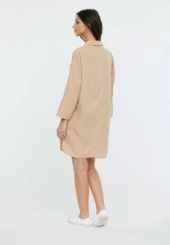 Lee Cooper Lilas M - Robe Chemise - Baby Beige 8 Lee Cooper Lilas M - Robe Chemise - Baby Beige -Lee Cooper Soldes 93de38a9c97540179a62b63227a98a13