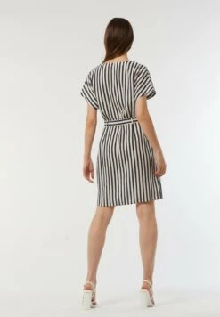 Lee Cooper Luzia - Robe Chemise - Marshmallow 11 Lee Cooper Luzia - Robe Chemise - Marshmallow -Lee Cooper Soldes ab1966262f5c4cc58491000f5ca309f2