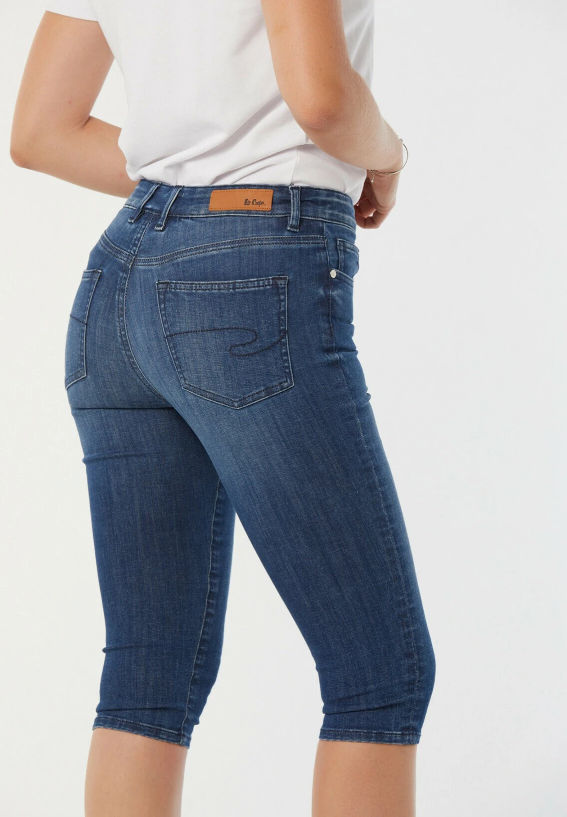 Lee Cooper Jazia - Short En Jean - Eco Medium Blue 5 Lee Cooper Jazia - Short En Jean - Eco Medium Blue – Image 3