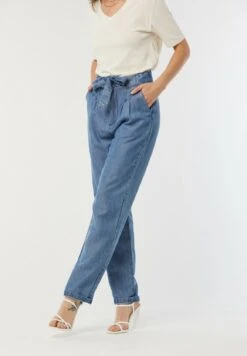 Lee Cooper Grace - Jean Droit - Light Blue 15 Lee Cooper Grace - Jean Droit - Light Blue -Lee Cooper Soldes b38493d7872f4de7a818c5fa1bb1dab7